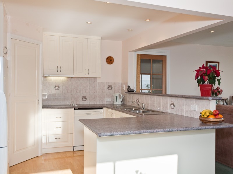 21 Pindos Drive, Tranmere TAS 7018
