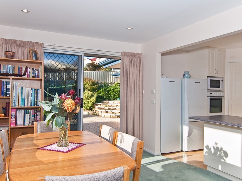 21 Pindos Drive, Tranmere TAS 7018