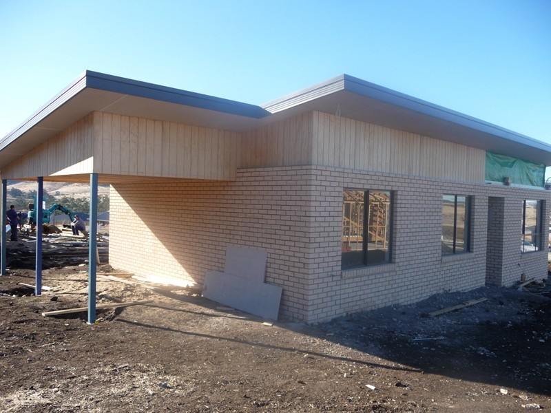 1 and 2/127 Hance Road, Howrah TAS 7018