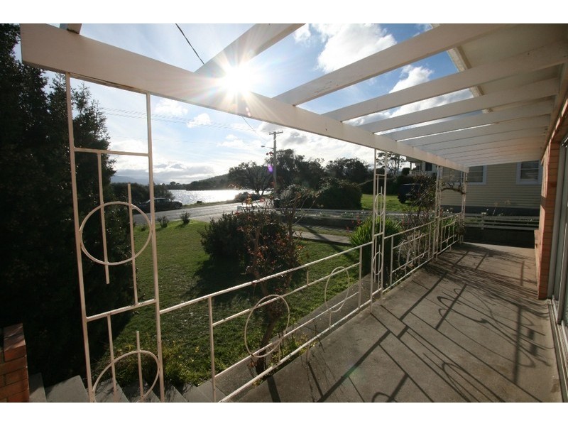73 Esplanade, Rose Bay TAS 7015