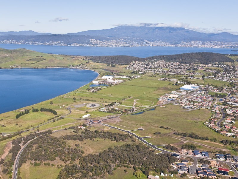 Oakdowns TAS 7019