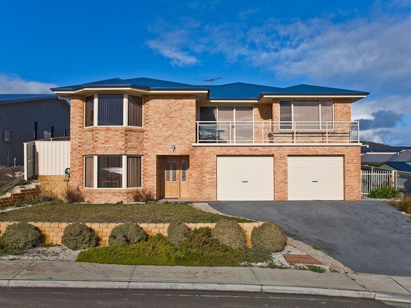 6 Trikala Place, Tranmere TAS 7018