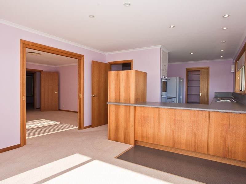 6 Trikala Place, Tranmere TAS 7018