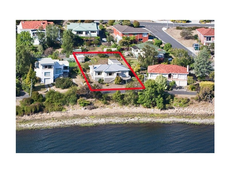 5 Paloona Street, Lindisfarne TAS 7015