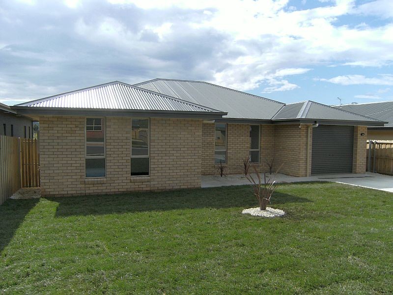 32 Glebe Hill Road, Howrah TAS 7018