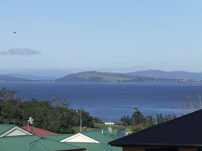 2/6 Ivy Close, Oakdowns TAS 7019