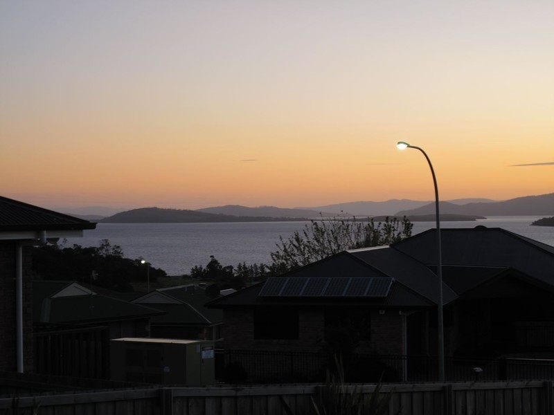2/6 Ivy Close, Oakdowns TAS 7019