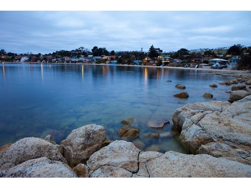 28 Pier Road, Opossum Bay TAS 7023