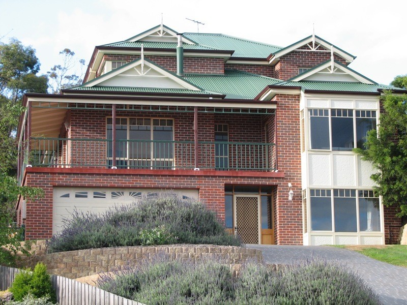 27 Katrina Court, Lindisfarne TAS 7015