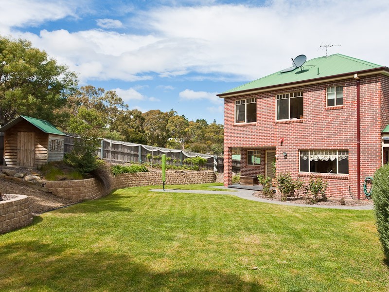 27 Katrina Court, Lindisfarne TAS 7015