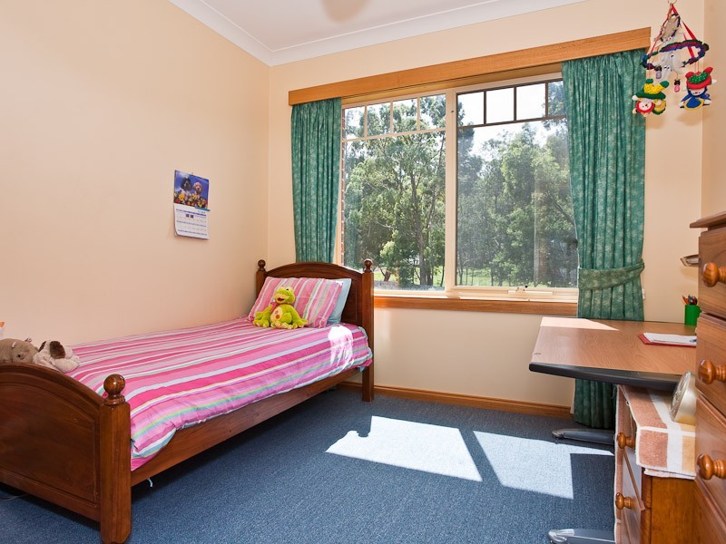 27 Katrina Court, Lindisfarne TAS 7015