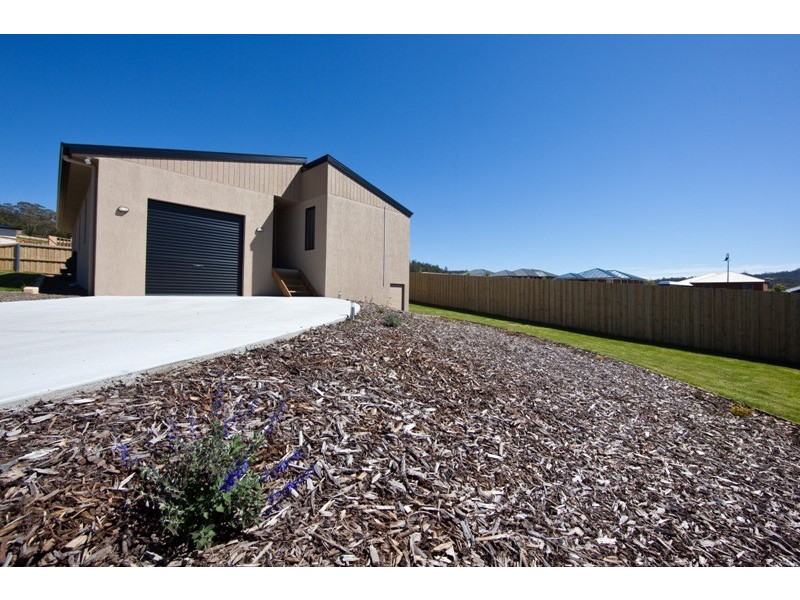 4  Norwich Lane, Howrah TAS 7018