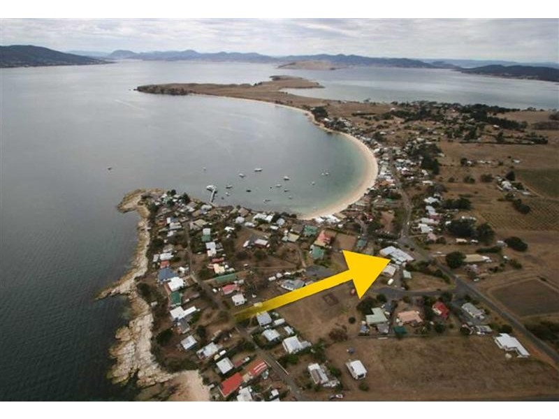 2-4  Pier Road, Opossum Bay TAS 7023