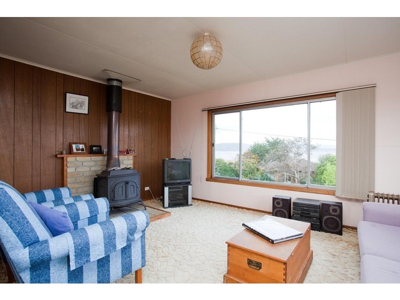 8  Gellibrand Lane, Opossum Bay TAS 7023