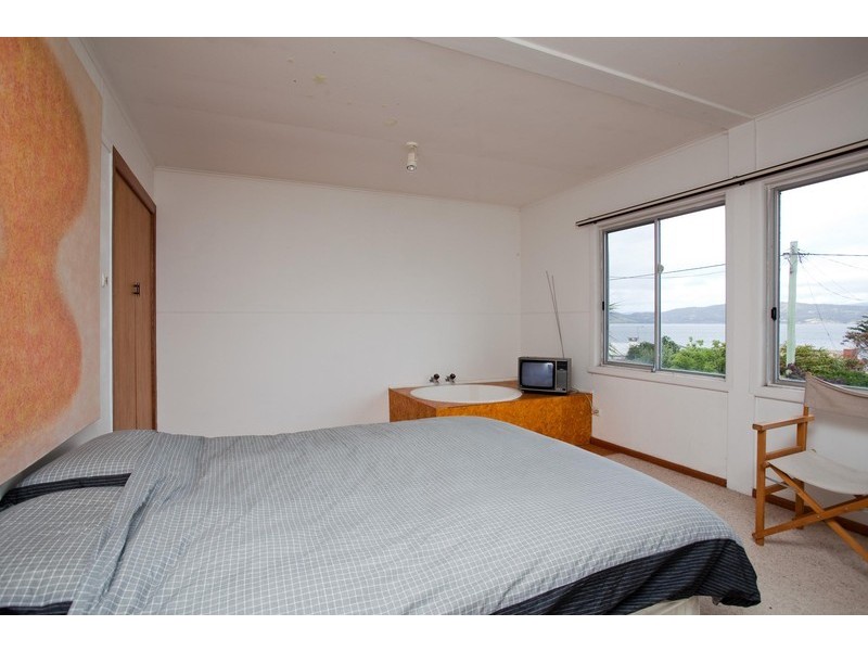 8  Gellibrand Lane, Opossum Bay TAS 7023