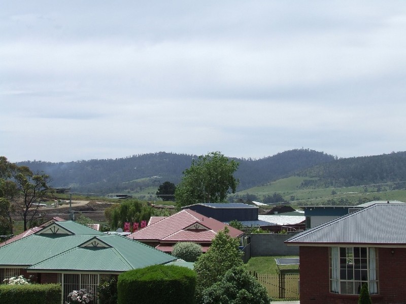 37 Buckingham Drive, Howrah TAS 7018