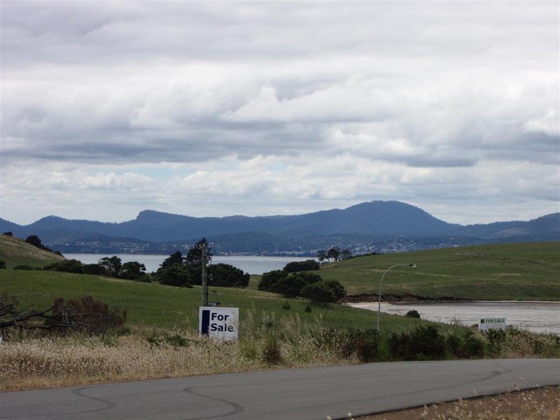 115 Spitfarm Road, Opossum Bay TAS 7023