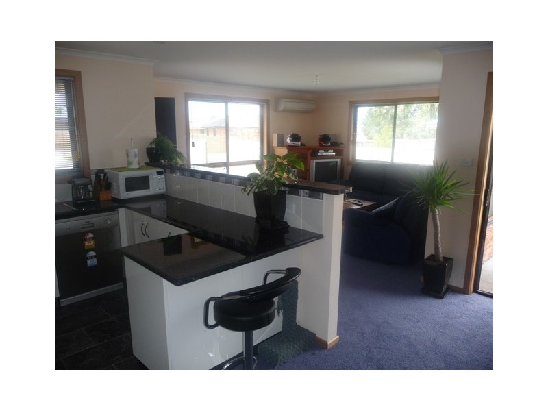 3  Parsonage place, Rokeby TAS 7019
