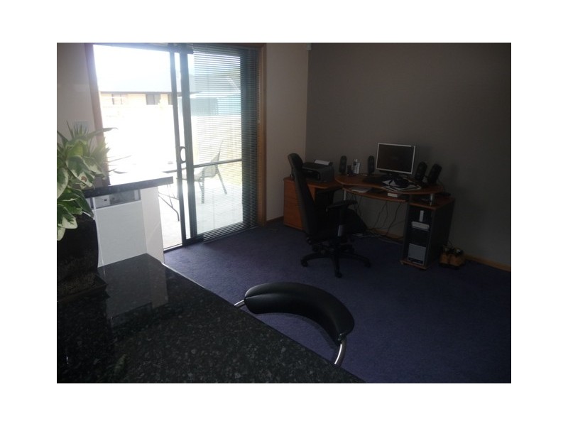 3  Parsonage place, Rokeby TAS 7019