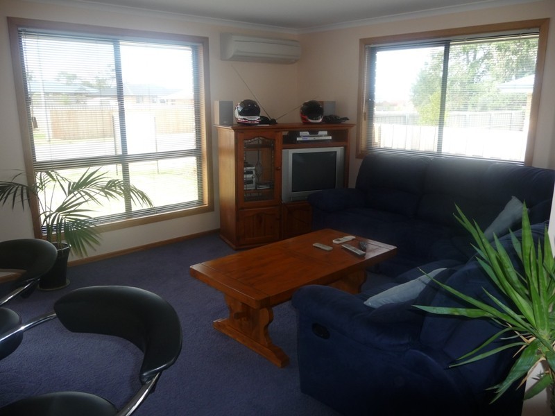 3  Parsonage place, Rokeby TAS 7019