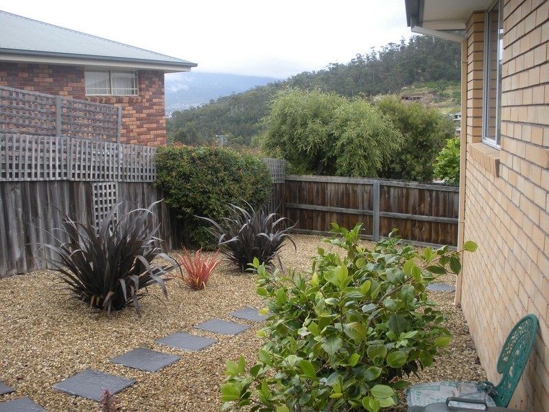 2/1 Evergreen Tce, Geilston Bay TAS 7015