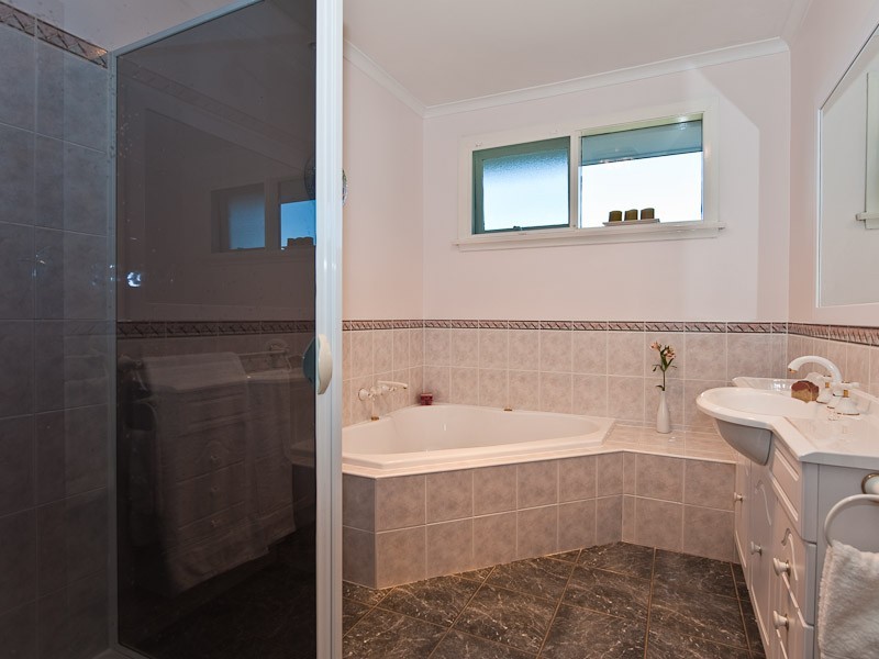 5 Mookara Street, Howrah TAS 7018