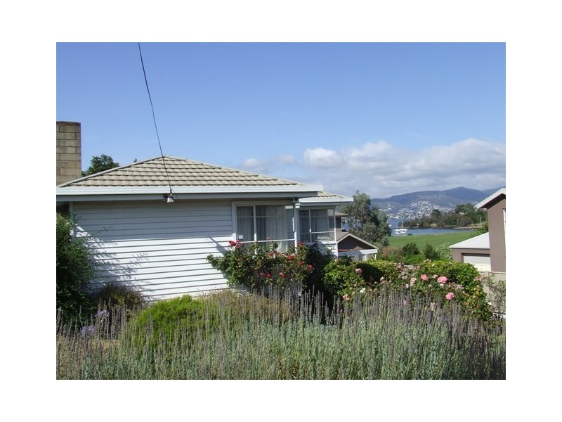 13 Rosny Hill Road, Rosny Park TAS 7018