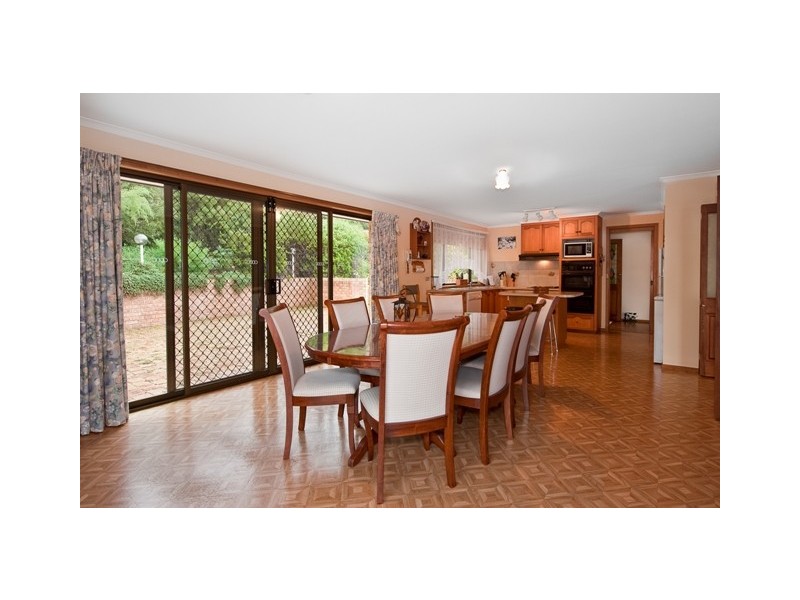 78 Begonia Street, Lindisfarne TAS 7015