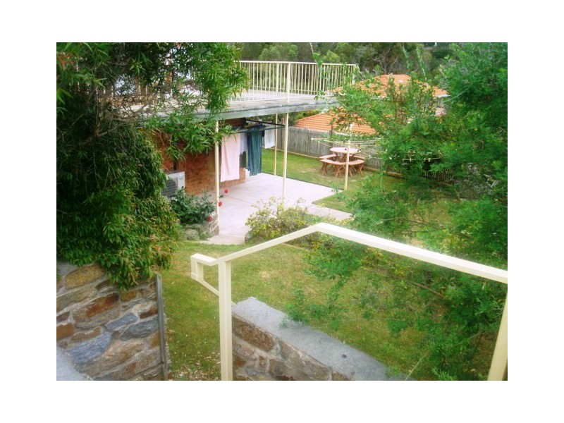 78 Begonia Street, Lindisfarne TAS 7015