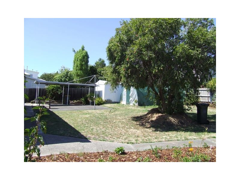 17 Sunhaven Avenue, Geilston Bay TAS 7015