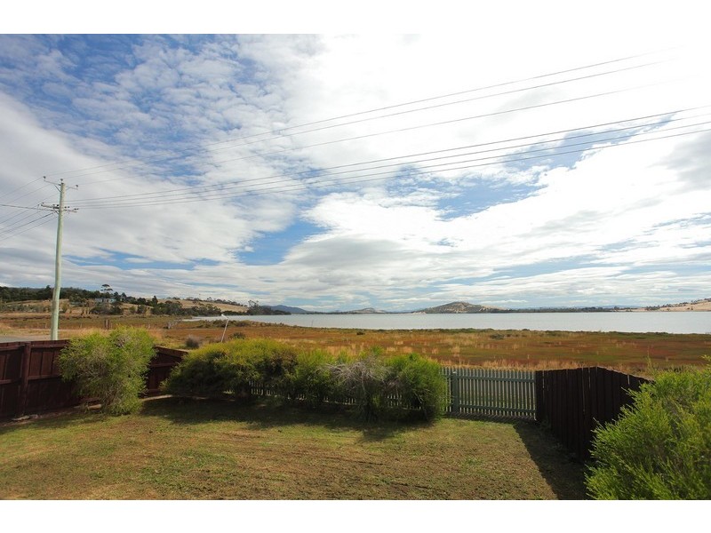 52 Bicheno Street, Clifton Beach TAS 7020