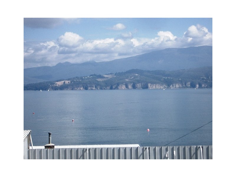 27 Spitfarm Road, Opossum Bay TAS 7023