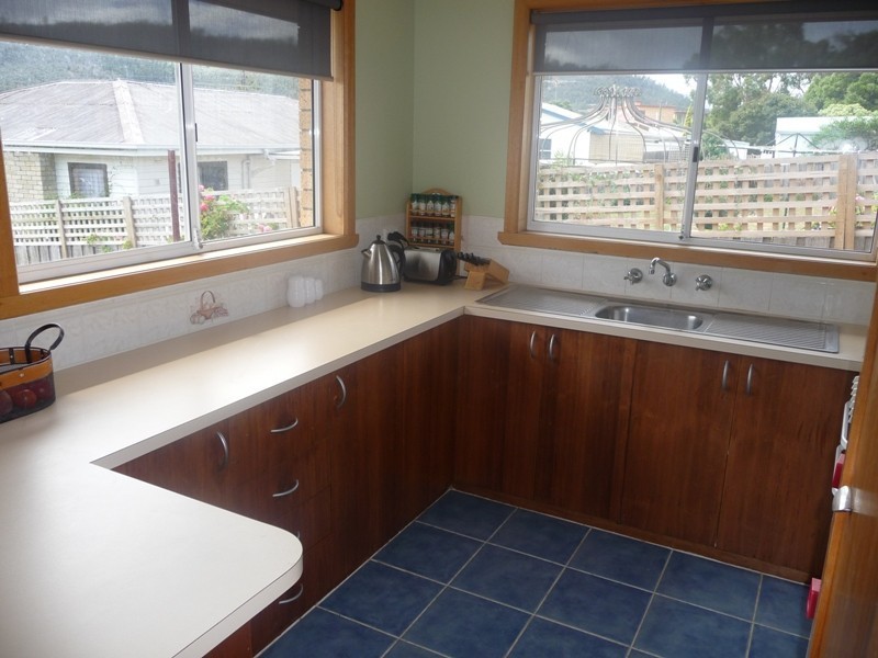 2-265 Cambridge Road, Warrane TAS 7018