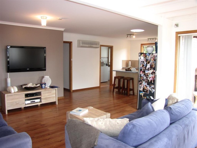 6-8 Bicheno Street, Clifton Beach TAS 7020