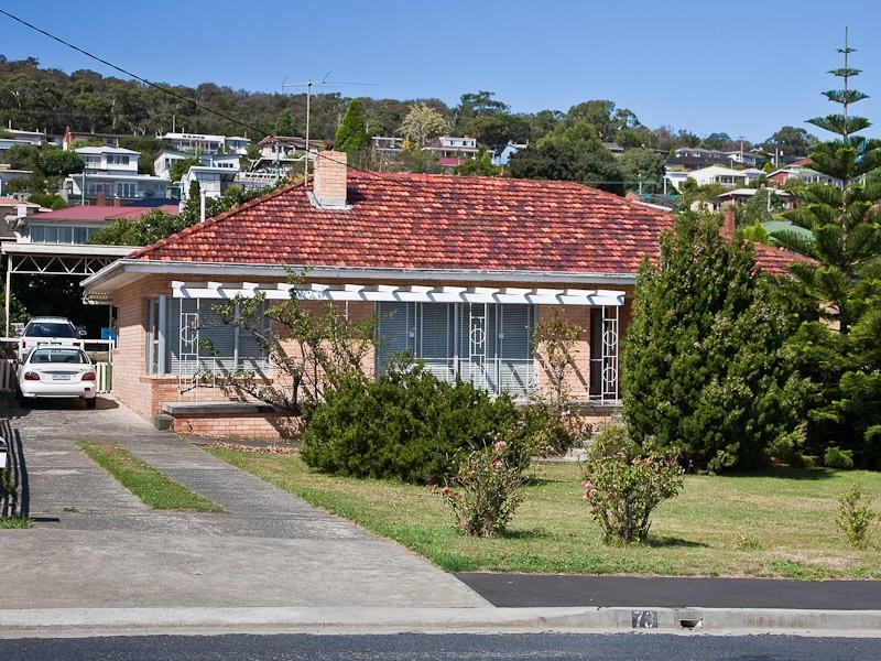 73 Esplanade, Rose Bay TAS 7015