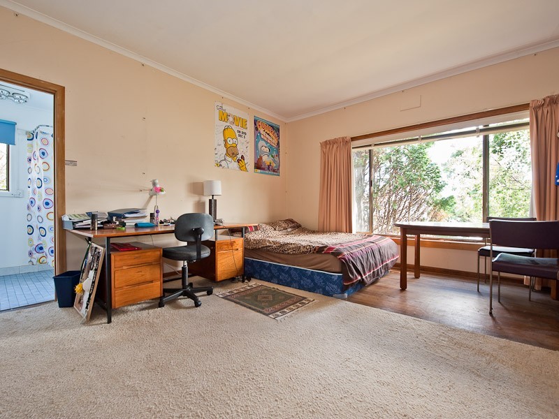 76 Esplanade, Rose Bay TAS 7015