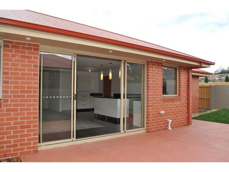 2 Glebe Hill Road, Howrah TAS 7018