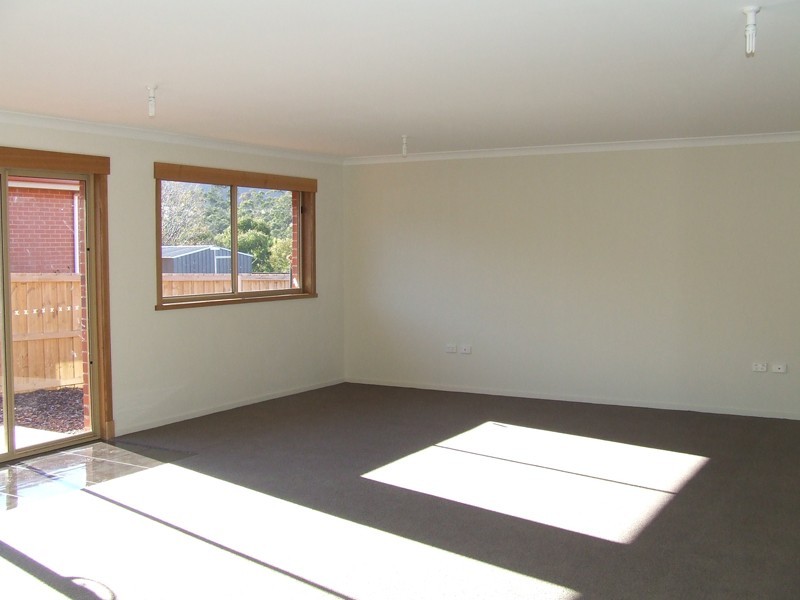 2 Glebe Hill Road, Howrah TAS 7018