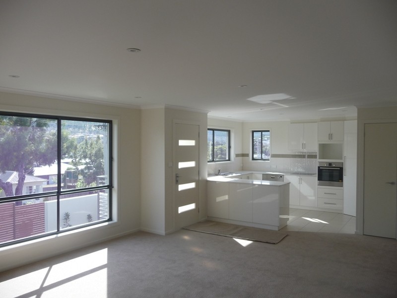16 Derwent Avenue, Geilston Bay TAS 7015