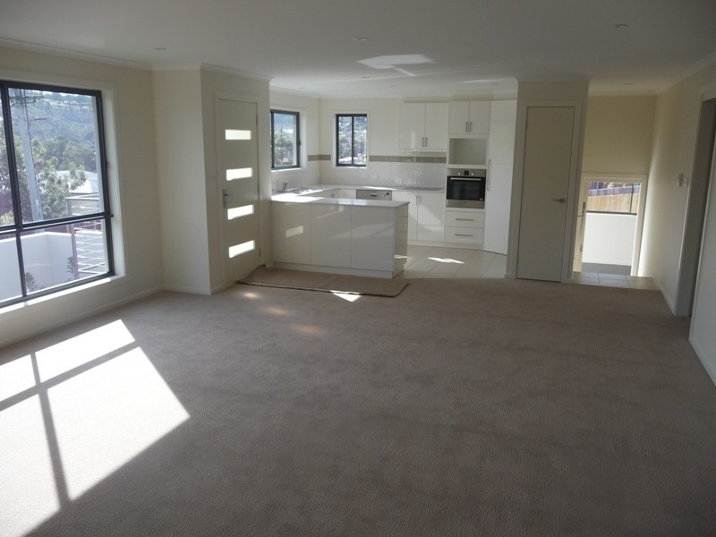 16 Derwent Avenue, Geilston Bay TAS 7015