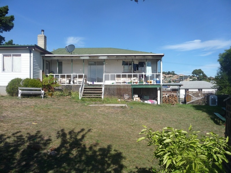 172 Cambridge Road, Warrane TAS 7018
