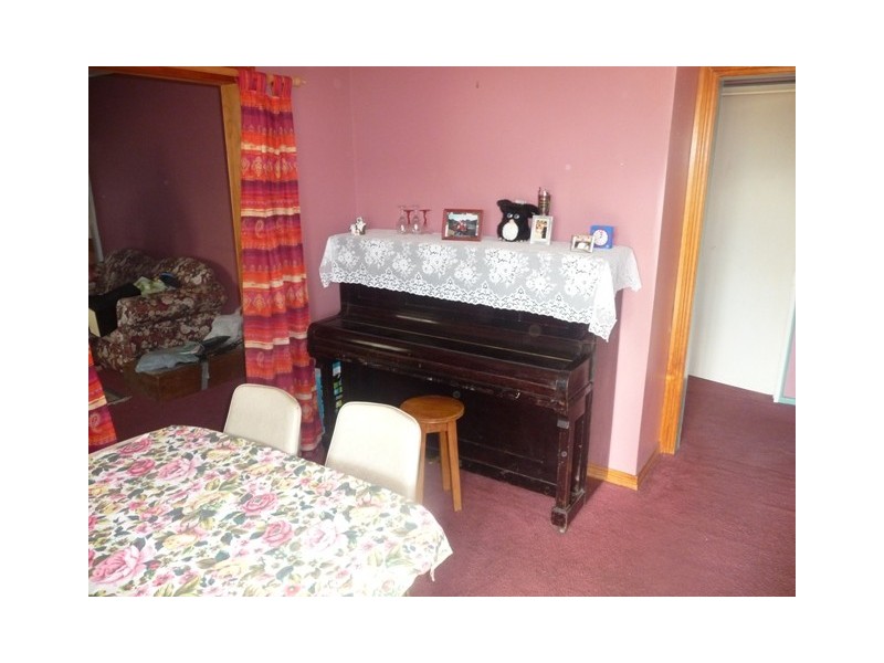 172 Cambridge Road, Warrane TAS 7018