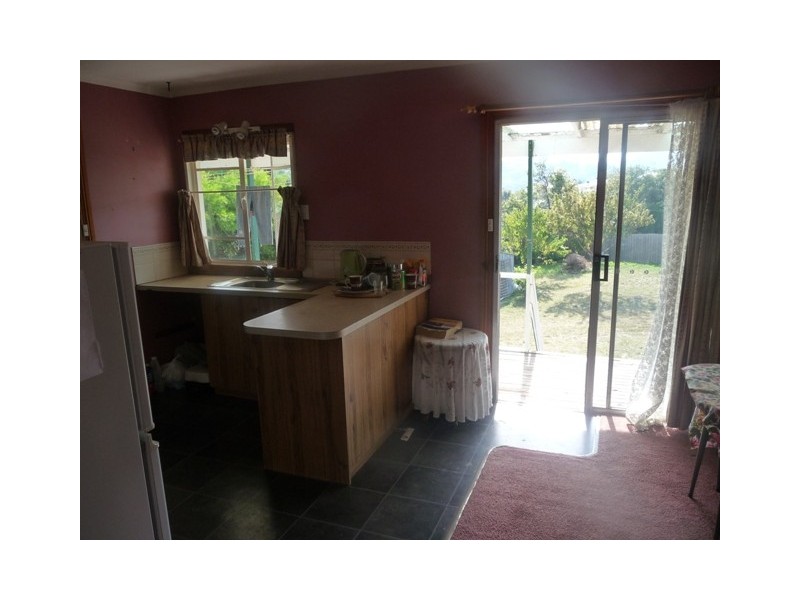 172 Cambridge Road, Warrane TAS 7018