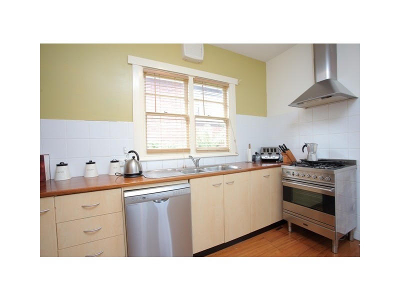 128 Gordons Hill Road, Lindisfarne TAS 7015