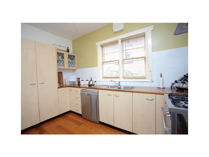 128 Gordons Hill Road, Lindisfarne TAS 7015