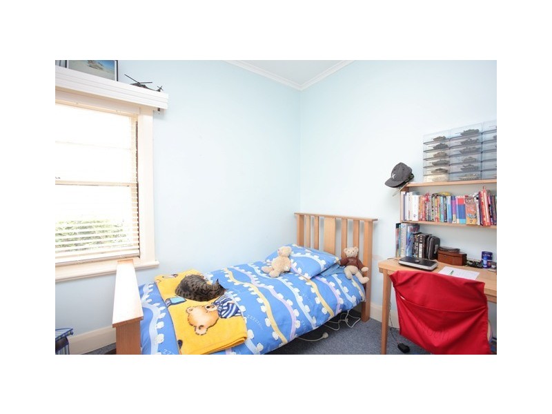 128 Gordons Hill Road, Lindisfarne TAS 7015