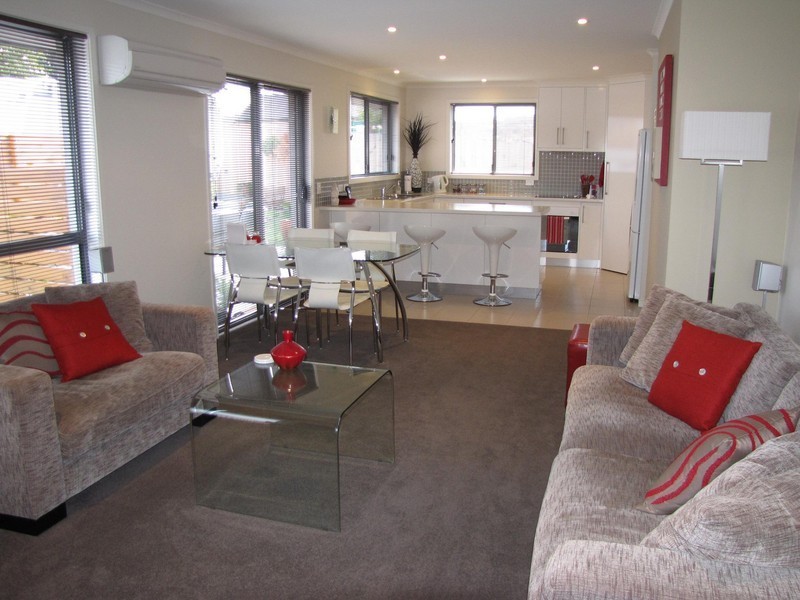 2/18 Glebe Hill Road, Howrah TAS 7018