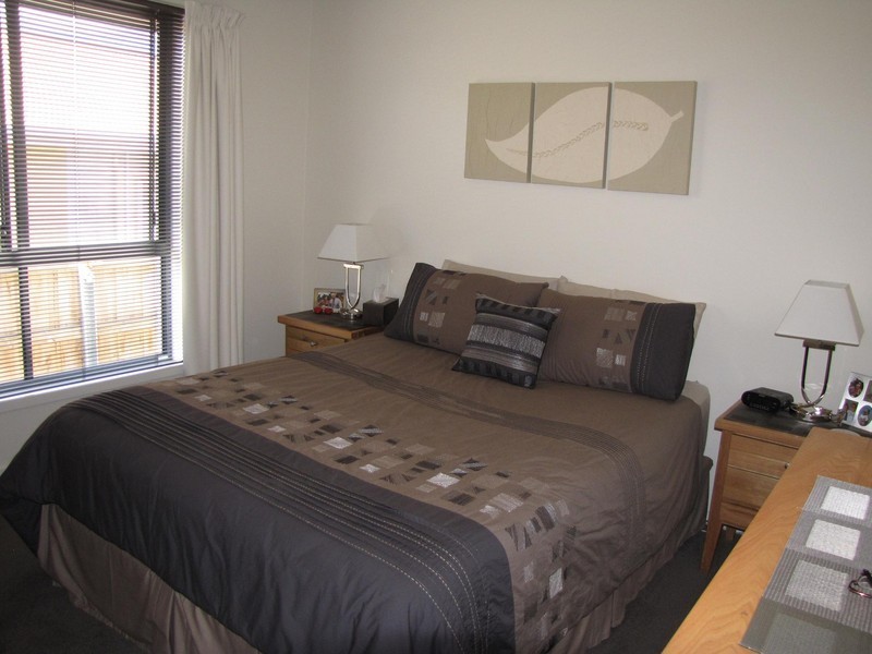 2/18 Glebe Hill Road, Howrah TAS 7018