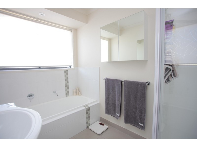 2/18 Glebe Hill Road, Howrah TAS 7018