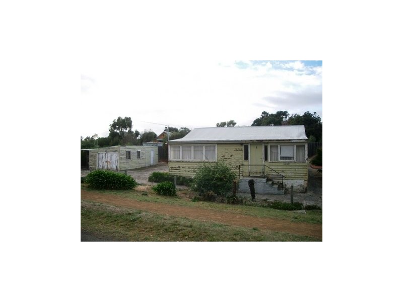 2 Bisdee Street, South Arm TAS 7022